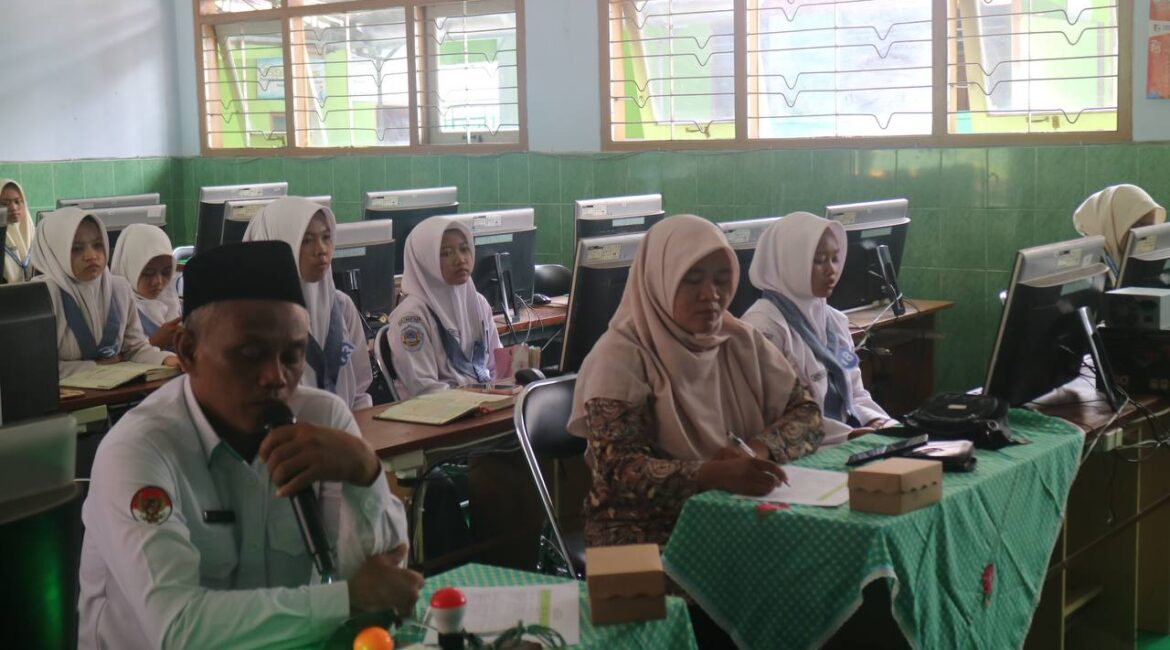 photo_6057365297687105760_y