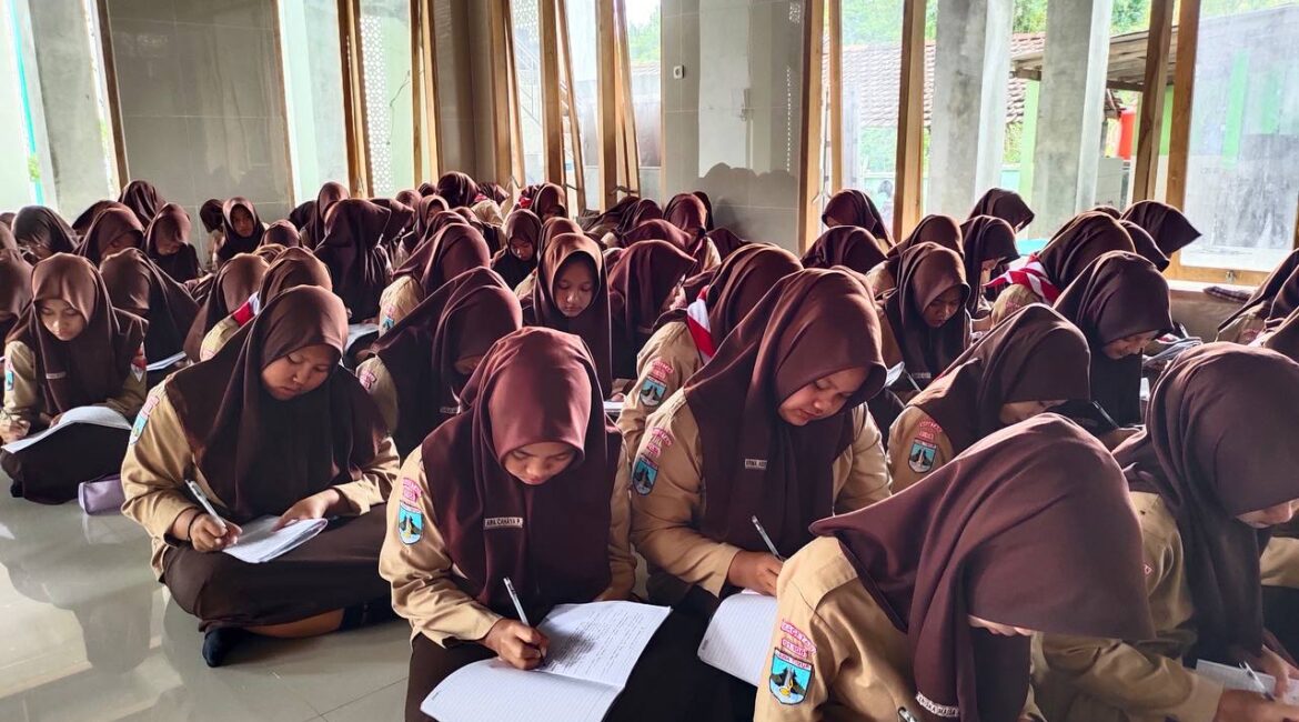 photo_6073269020418313655_y