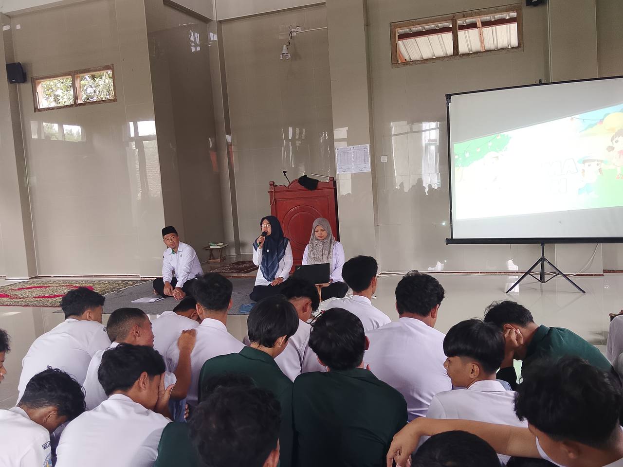 photo_6079885537796886115_y