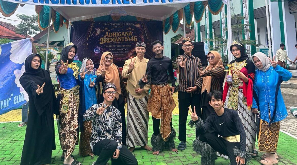 photo_6079885537796886122_y