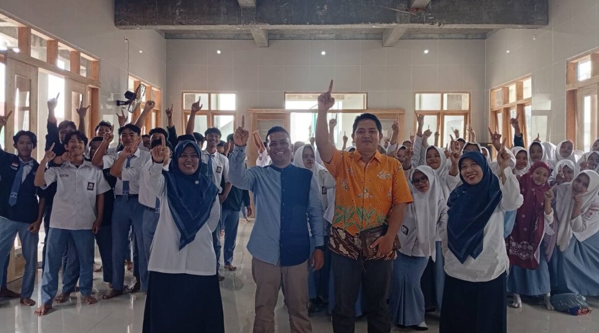 photo_6138918557610348519_y